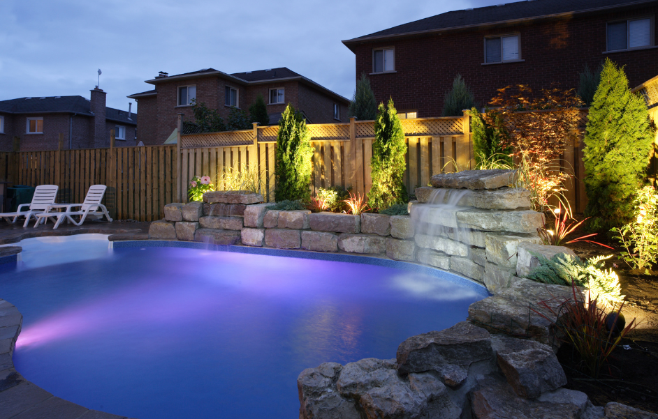 backyard experts in oakville and east oakville, milton stone, outdoor living experts in oakville, interlock oakville, interlocking company in oakville,